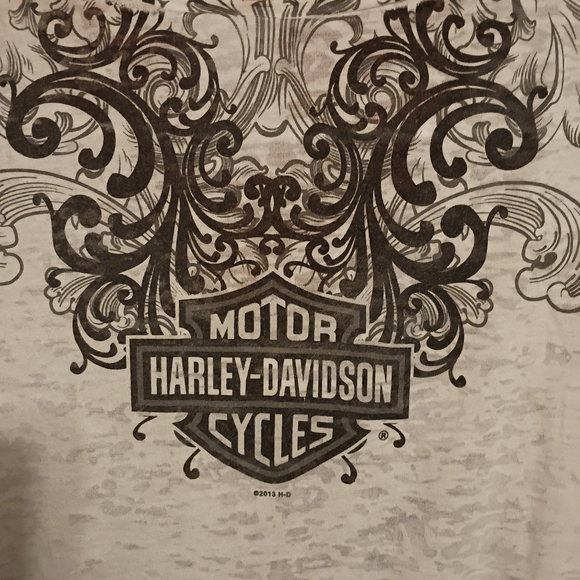 Harley-Davidson Women's White and Black Graphic Tee - Picture 6 of 6